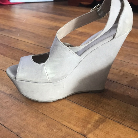 Nude platform wedges - Picture 2 of 2